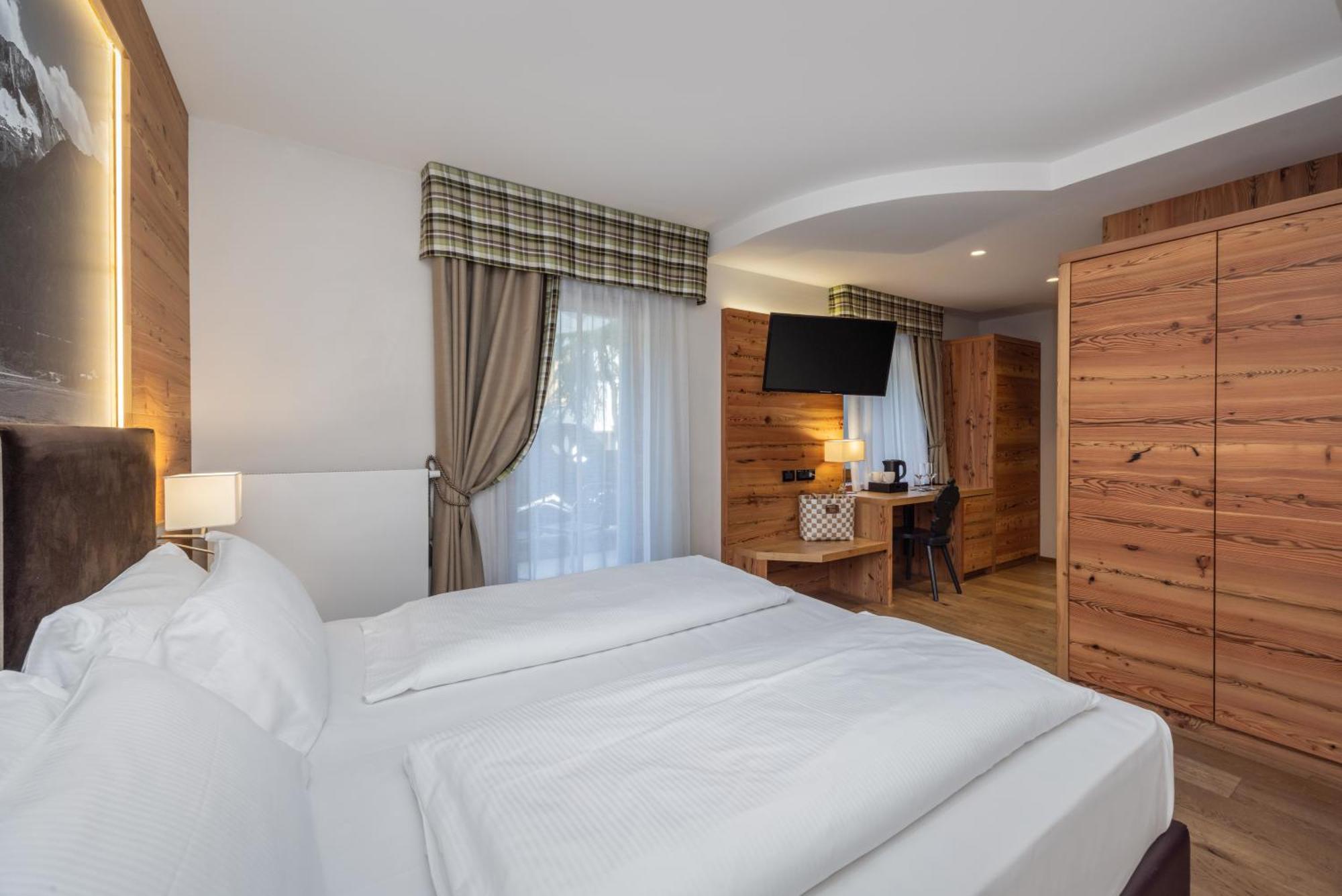 מצאנה Hotel Ravelli Luxury Spa מראה חיצוני תמונה